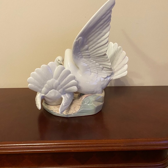 Lladro lovenest - Picture 10 of 12